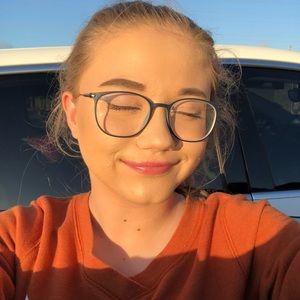 Meet your Posher, Katie